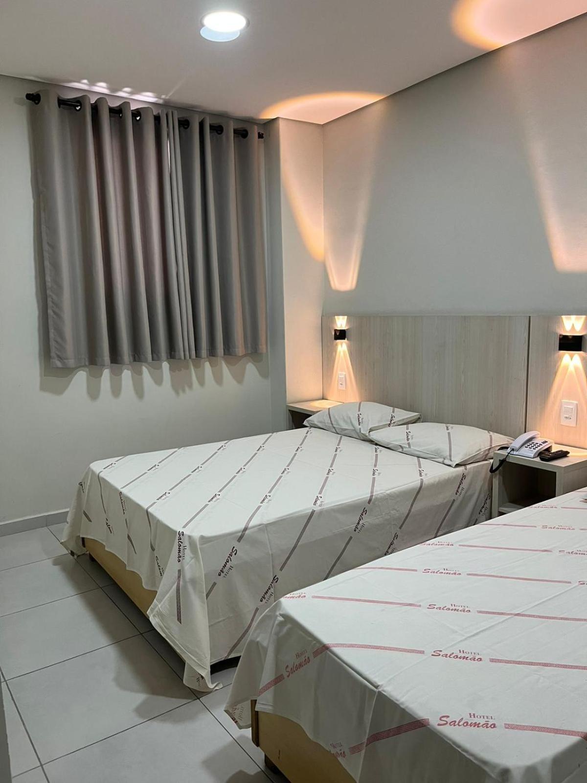 Hotel Salomao - Proximo A 25 De Marco, Bom Retiro, Bras E Rua Santa Efigenia, A 2 Minutos Do Mirante Sampa Sky E Pista De Skate Anhangabau São Paulo Buitenkant foto