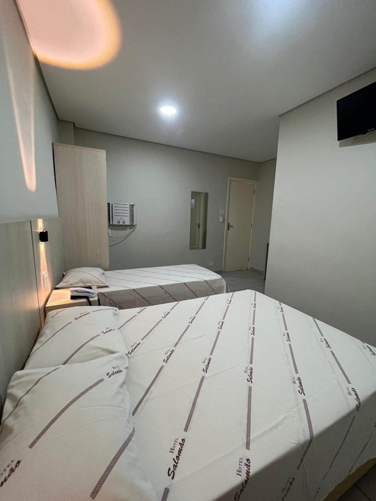 Hotel Salomao - Proximo A 25 De Marco, Bom Retiro, Bras E Rua Santa Efigenia, A 2 Minutos Do Mirante Sampa Sky E Pista De Skate Anhangabau São Paulo Buitenkant foto