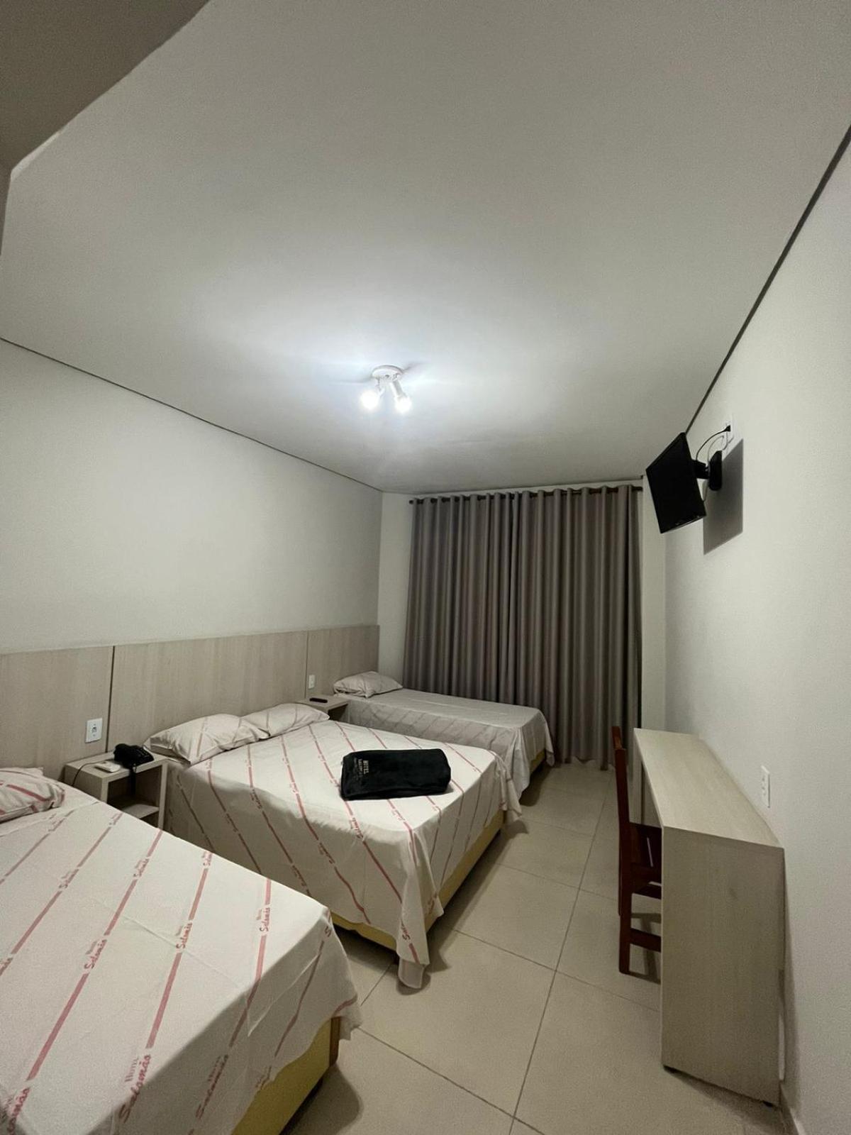 Hotel Salomao - Proximo A 25 De Marco, Bom Retiro, Bras E Rua Santa Efigenia, A 2 Minutos Do Mirante Sampa Sky E Pista De Skate Anhangabau São Paulo Buitenkant foto